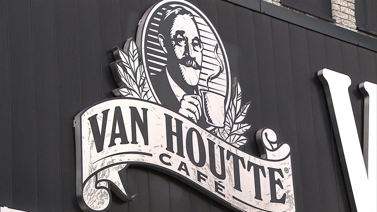 Van Houtte : De l'épicerie familiale à la vente à 915 millions $, les secrets d'une sortie stratégique réussie.