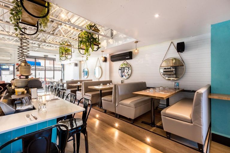 Café-bistro