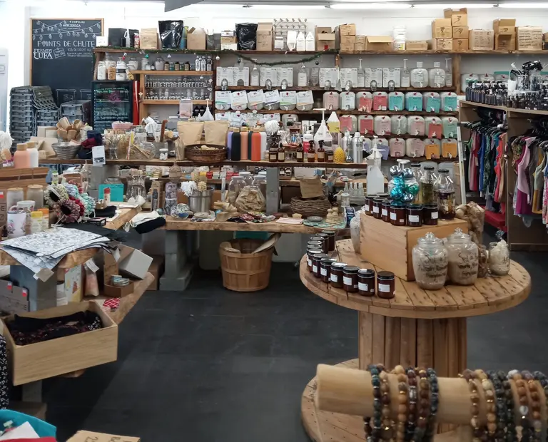 Boutique écologique et friperie novatrice - Mode Zéro