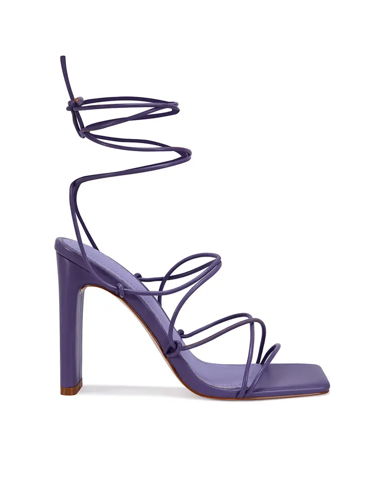 Boutique en ligne modele dropshipping: Chausures Glamours pour femmes. "Chic District"