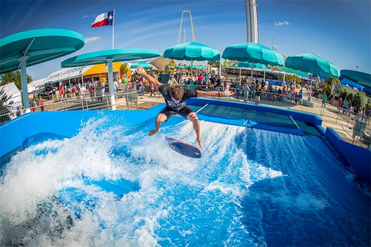 15P09-6 |🌊 FLOWRIDER DOUBLE – ATTRACTION AQUATIQUE UNIQUE AU CANADA