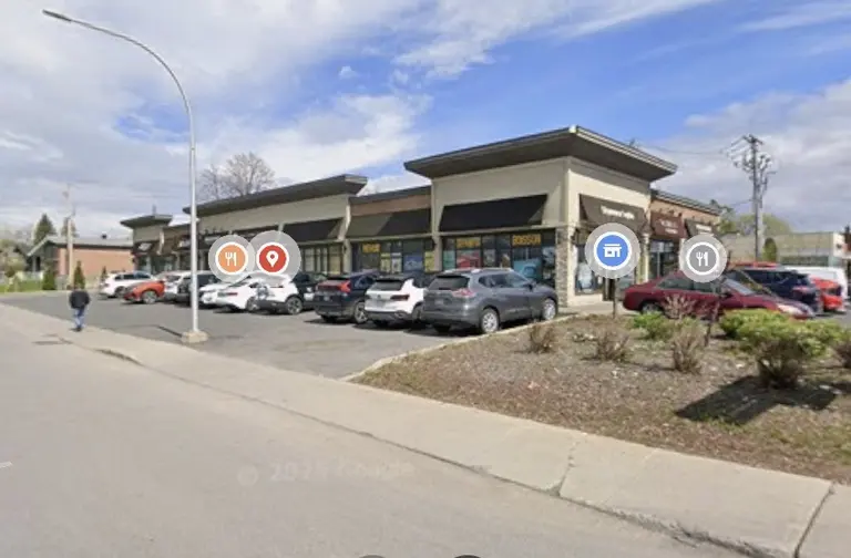 Centre d'achats à vendre à Greenfield Park (Montérégie)